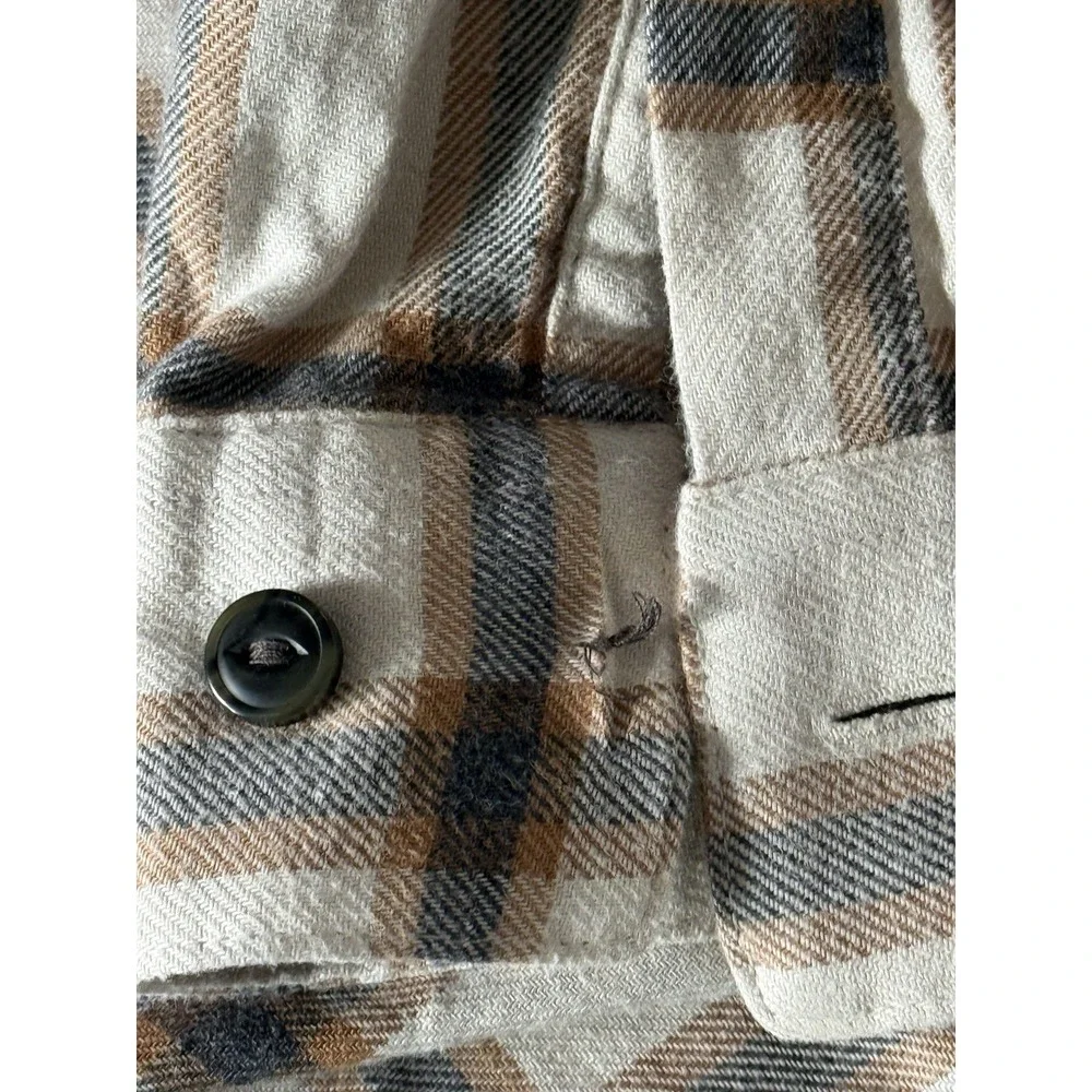 Men's Patagonia Organic Cotton Flannel Beige Gray Plaid Sz XL‎ READ - Picture 10 of 12